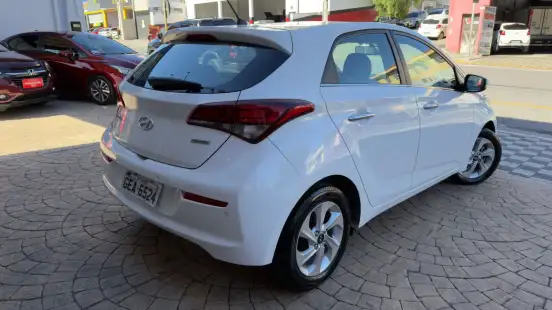 HYUNDAI-HB20-2018