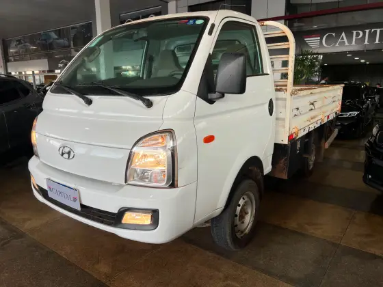 HYUNDAI HR 2.5 TURBO DIESEL CS 4WD MANUAL
