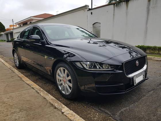 JAGUAR XE 2.0 16V SI4 TURBO GASOLINA PURE 4P AUTOMÁTICO