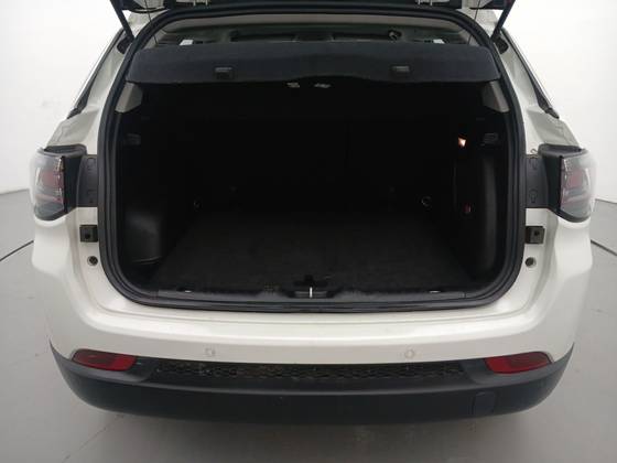 /en/city/cate-car-used-car/jeep-compass-2025-1-3-t270-turbo-flex-longitude-at6-48551717639424000/-9