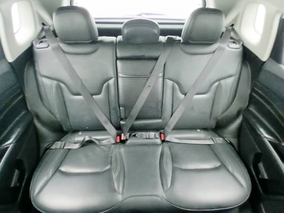 /en/city/cate-car-used-car/jeep-compass-2025-1-3-t270-turbo-flex-longitude-at6-48551717639424000/-18