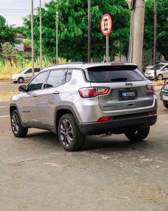 JEEP-COMPASS-2021