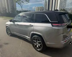 JEEP COMMANDER 1.3 T270 TURBO FLEX OVERLAND AT6 JEEP COMMANDER 1.3 T270 TURBO FLEX OVERLAND AT6