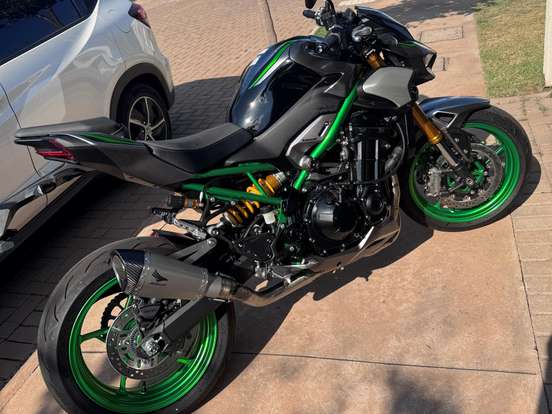 KAWASAKI-Z900 R EDITION KAWASAKI-Z900 R EDITION-2025