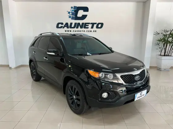 KIA SORENTO 2.4 EX2 4X2 16V GASOLINA 4P 7 LUGARES AUTOMÁTICO KIA SORENTO 2.4 EX2 4X2 16V GASOLINA 4P 7 LUGARES AUTOMÁTICO