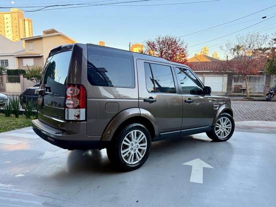 LAND ROVER-DISCOVERY 4-2010
