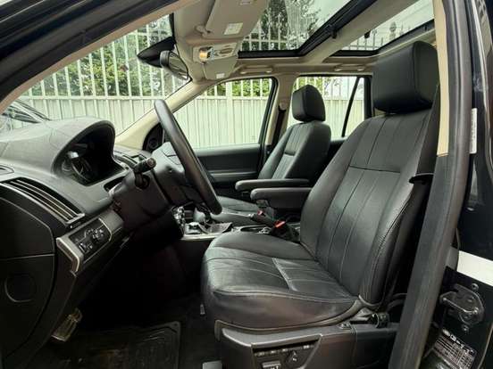 LAND ROVER-FREELANDER-3.2 HSE 6 CILINDROS 24V GASOLINA 4P AUTOMÁTICO LAND ROVER-FREELANDER-2010
