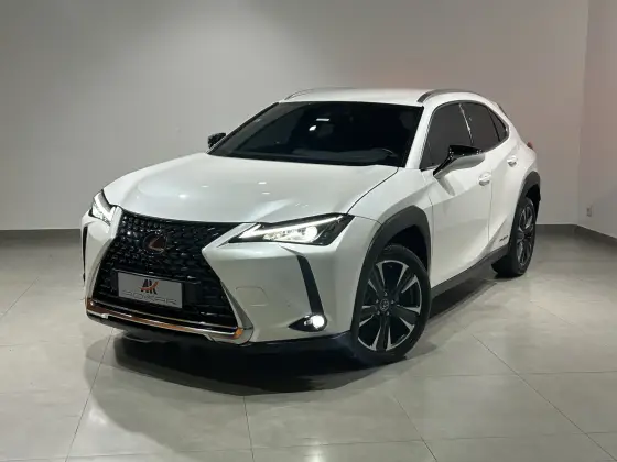 LEXUS UX 250h 2.0 VVT-I HYBRID DYNAMIC CVT LEXUS UX 250h 2.0 VVT-I HYBRID DYNAMIC CVT