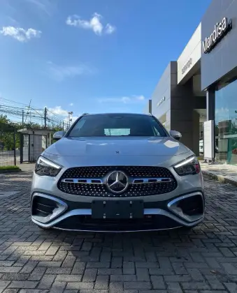 MERCEDES-BENZ GLA 200 1.3 MHEV AMG LINE 7G-DCT MERCEDES-BENZ GLA 200 1.3 MHEV AMG LINE 7G-DCT