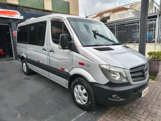 MERCEDES-BENZ SPRINTER 2.2 CDI DIESEL VAN 415 LONGO 16L MANUAL MERCEDES-BENZ SPRINTER 2.2 CDI DIESEL VAN 415 LONGO 16L MANUAL