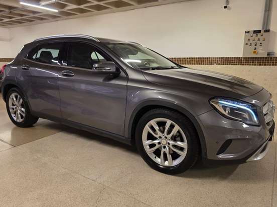 MERCEDES-BENZ-GLA 200-1.6 CGI ADVANCE 16V TURBO GASOLINA 4P AUTOMÁTICO MERCEDES-BENZ-GLA 200-2015