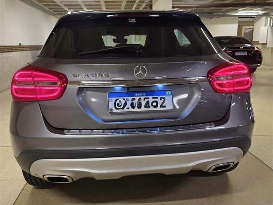 MERCEDES-BENZ-GLA 200-1.6 CGI ADVANCE 16V TURBO GASOLINA 4P AUTOMÁTICO MERCEDES-BENZ-GLA 200-2015