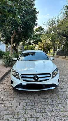 MERCEDES-BENZ-GLA 200-2015