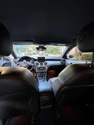 MERCEDES-BENZ-GLA 200-2015