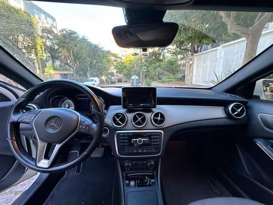 MERCEDES-BENZ-GLA 200-1.6 CGI ADVANCE 16V TURBO GASOLINA 4P AUTOMÁTICO MERCEDES-BENZ-GLA 200-2015