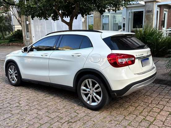 MERCEDES-BENZ-GLA 200-1.6 CGI ADVANCE 16V TURBO GASOLINA 4P AUTOMÁTICO MERCEDES-BENZ-GLA 200-2015