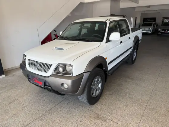 MITSUBISHI L200 2.5 GL 4X4 CD 8V TURBO DIESEL 4P MANUAL MITSUBISHI L200 2.5 GL 4X4 CD 8V TURBO DIESEL 4P MANUAL