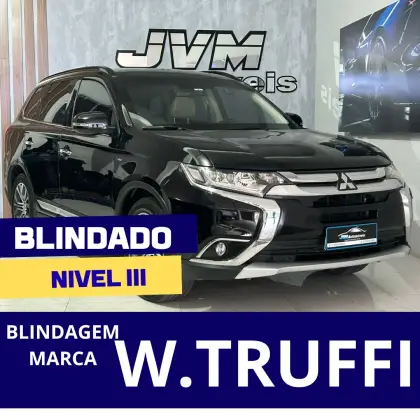 MITSUBISHI OUTLANDER 3.0 GT 4X4 V6 24V GASOLINA 4P AUTOMÁTICO MITSUBISHI OUTLANDER 3.0 GT 4X4 V6 24V GASOLINA 4P AUTOMÁTICO