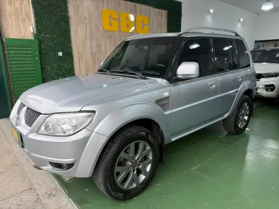 MITSUBISHI PAJERO TR4 2.0 4X2 16V 140CV FLEX 4P AUTOMÁTICO MITSUBISHI PAJERO TR4 2.0 4X2 16V 140CV FLEX 4P AUTOMÁTICO