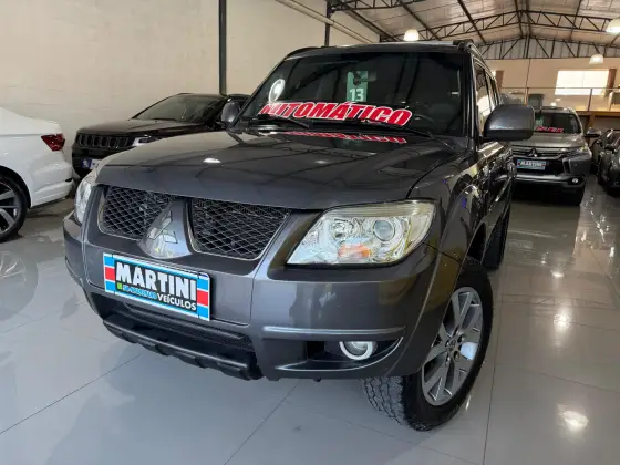 MITSUBISHI PAJERO TR4 2.0 4X4 16V 140CV FLEX 4P AUTOMÁTICO MITSUBISHI PAJERO TR4 2.0 4X4 16V 140CV FLEX 4P AUTOMÁTICO