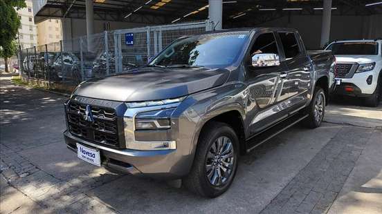MITSUBISHI-TRITON-2025