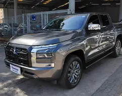 MITSUBISHI TRITON 2.4 BITURBO DIESEL CD HPE 4X4 AUTOMÁTICO MITSUBISHI TRITON 2.4 BITURBO DIESEL CD HPE 4X4 AUTOMÁTICO