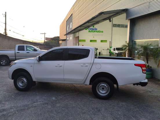 MITSUBISHI-L200 TRITON-2020