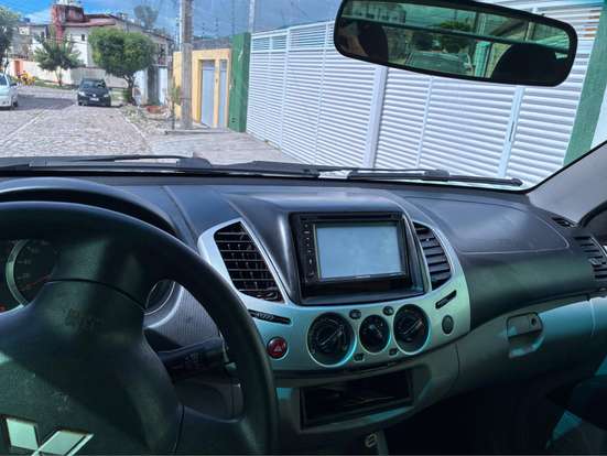MITSUBISHI-L200 TRITON-2012