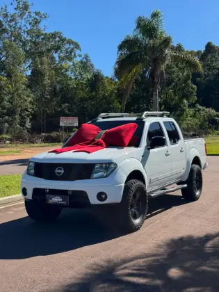 NISSAN FRONTIER 2.5 XE 4X4 CD TURBO ELETRONIC DIESEL 4P MANUAL