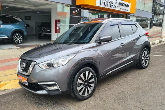 NISSAN KICKS 1.6 16V FLEXSTART SL 4P XTRONIC NISSAN KICKS 1.6 16V FLEXSTART SL 4P XTRONIC