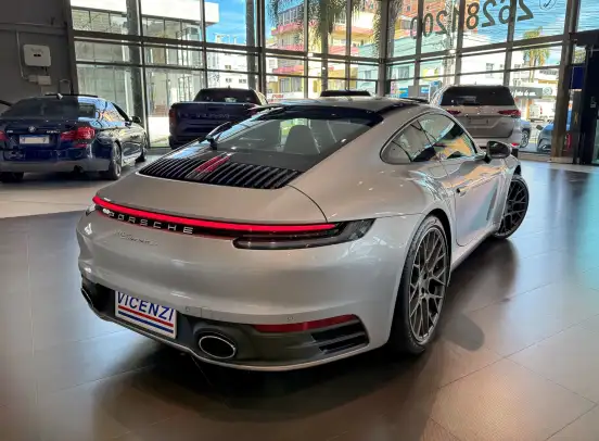 PORSCHE-911-2020