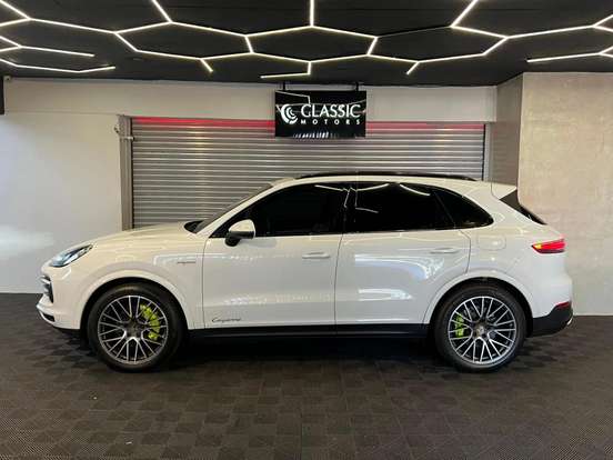 PORSCHE-CAYENNE-3.0 V6 E-HYBRID AWD TIPTRONIC S PORSCHE-CAYENNE-2020