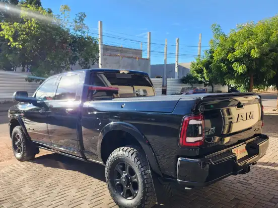 RAM-3500-6.7 I6 TURBO DIESEL LARAMIE CD 4X4 AUTOMÁTICO RAM-3500-2022