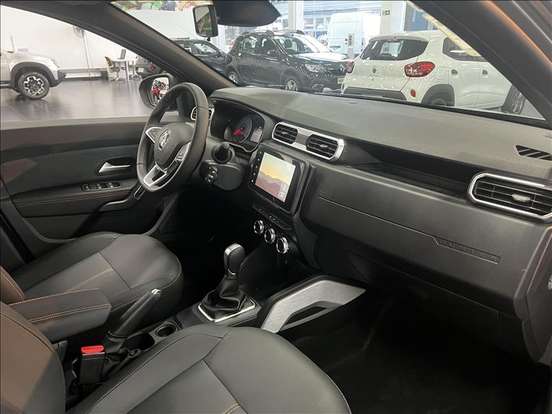 RENAULT-DUSTER-2025