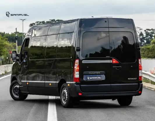 RENAULT-MASTER-2024