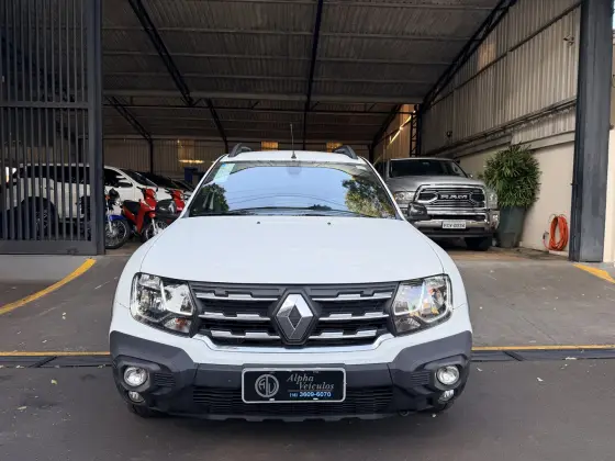RENAULT OROCH 1.3 TCE FLEX OUTSIDER X-TRONIC RENAULT OROCH 1.3 TCE FLEX OUTSIDER X-TRONIC