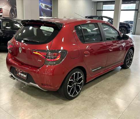 RENAULT-SANDERO-2021