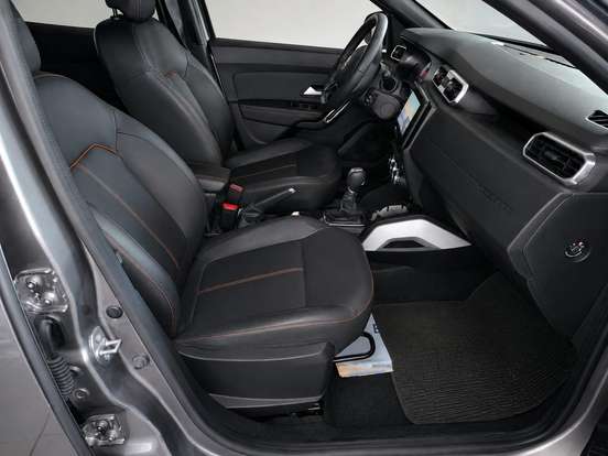 RENAULT-DUSTER-2024