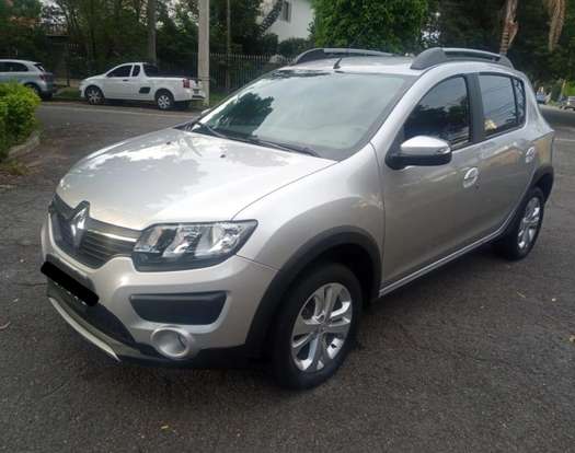 RENAULT-SANDERO-2017