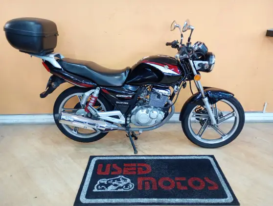 SUZUKI GSR 125 