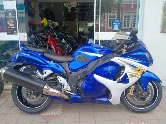 SUZUKI HAYABUSA GSX1300RA 