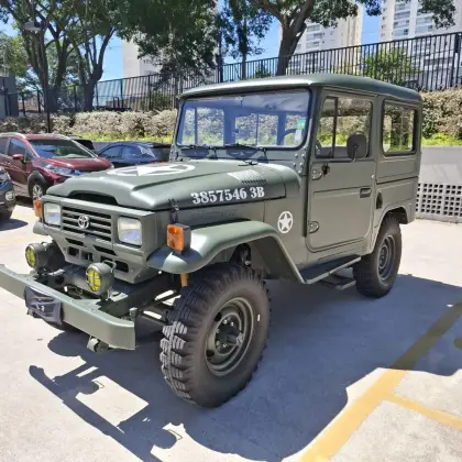 TOYOTA BANDEIRANTE 3.7 BJ50LV 4X4 TETO RIGIDO DIESEL 2P MANUAL