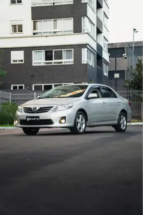 TOYOTA COROLLA 1.8 GLI 16V FLEX 4P AUTOMÁTICO TOYOTA COROLLA 1.8 GLI 16V FLEX 4P AUTOMÁTICO