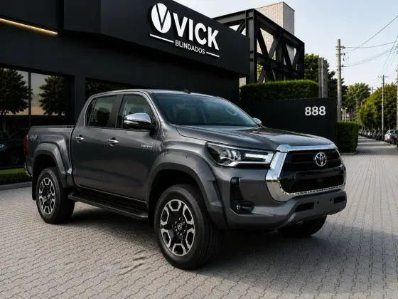 TOYOTA HILUX 2.8 D-4D TURBO DIESEL CD SRX PLUS 4X4 AUTOMÁTICO
