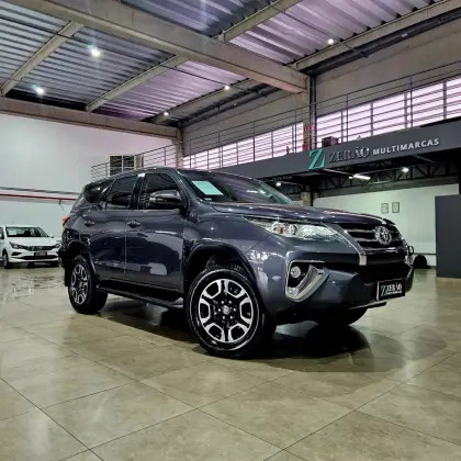 TOYOTA HILUX SW4 2.7 SR 4X2 16V FLEX 4P AUTOMÁTICO TOYOTA HILUX SW4 2.7 SR 4X2 16V FLEX 4P AUTOMÁTICO
