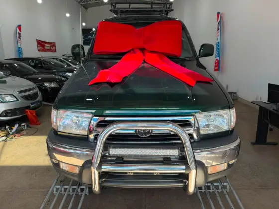 TOYOTA HILUX SW4 3.0 4X4 8V TURBO DIESEL 4P MANUAL TOYOTA HILUX SW4 3.0 4X4 8V TURBO DIESEL 4P MANUAL