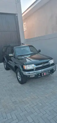 TOYOTA HILUX SW4 3.0 4X4 8V TURBO DIESEL 4P MANUAL