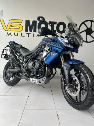 TRIUMPH TIGER 800 XRT TRIUMPH TIGER 800 XRT