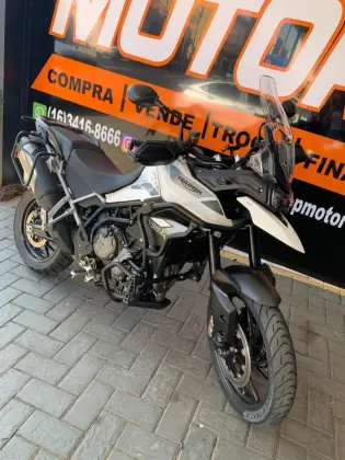 TRIUMPH TIGER 900 GT TRIUMPH TIGER 900 GT