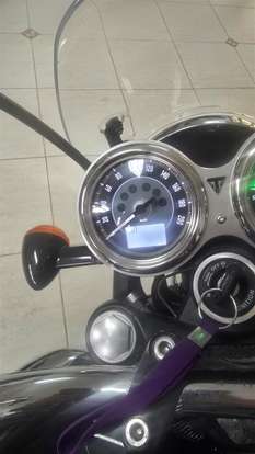 TRIUMPH-BONNEVILLE T100 900-2023